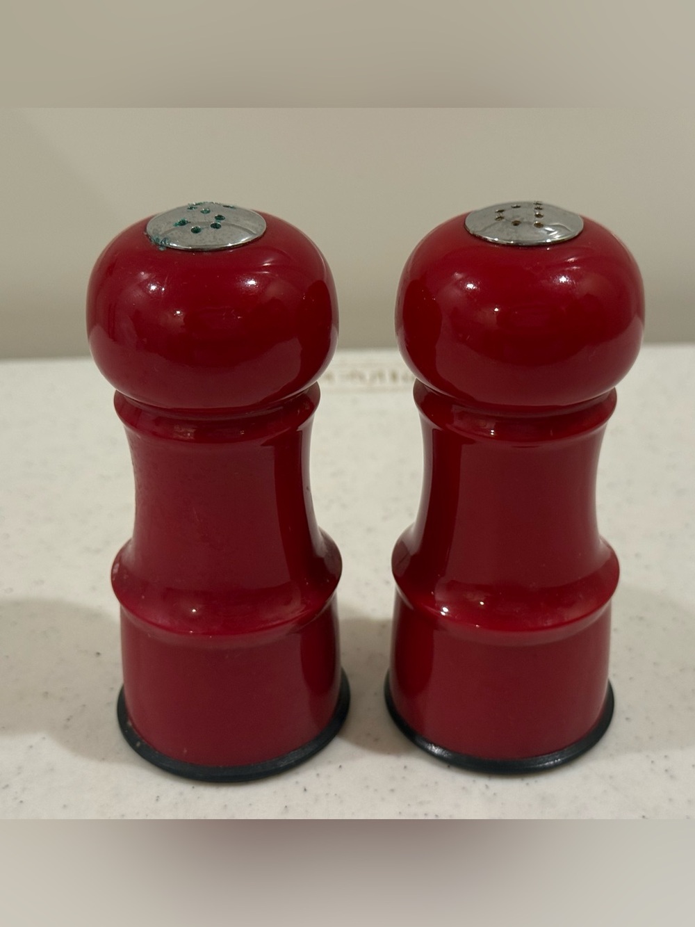 Red Tower Style Salt and Pepper Shakers Set - Picture 7 of 7